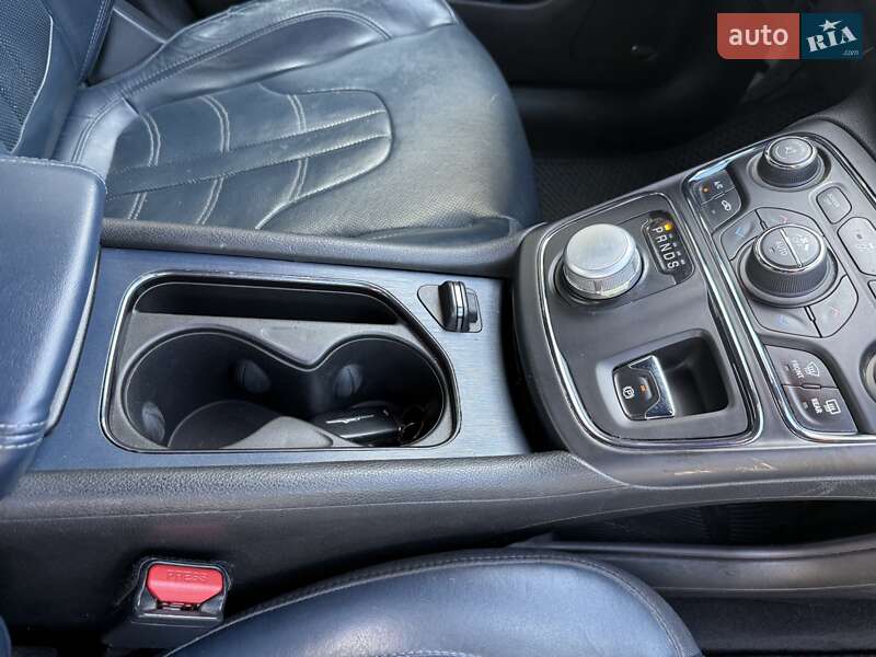Седан Chrysler 200 2015 в Одессе