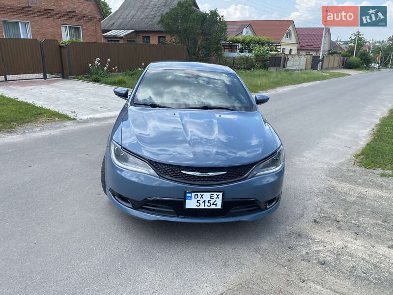 Седан Chrysler 200 2014 в Хмельницком