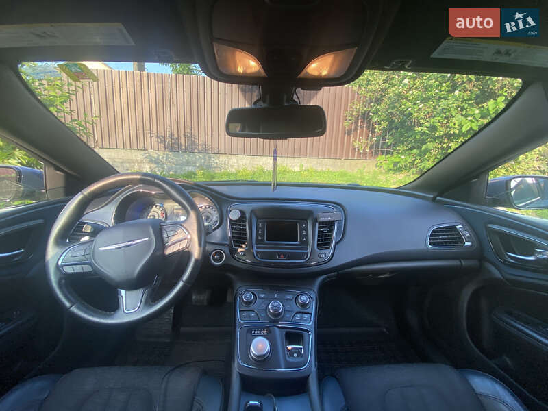 Седан Chrysler 200 2014 в Хмельницком