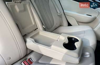 Седан Chrysler 200 2016 в 