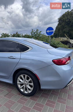 Седан Chrysler 200 2015 в 