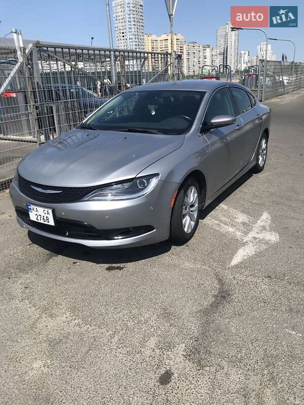 Седан Chrysler 200 2014 в Киеве