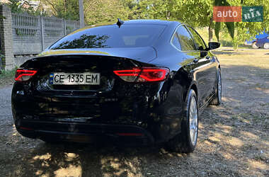 Седан Chrysler 200 2015 в 