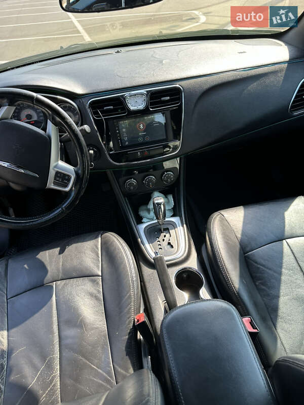 Кабріолет Chrysler 200 2012 в Одесі