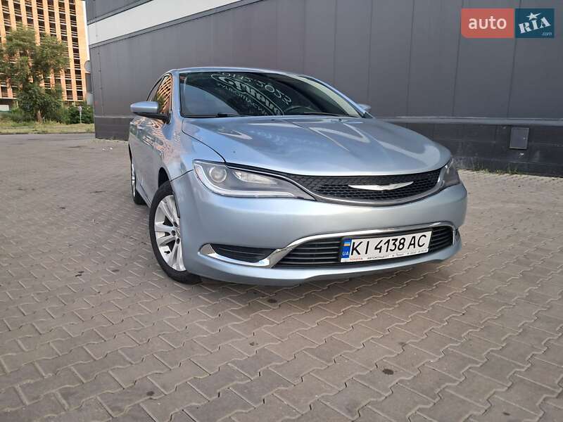 Chrysler 200 2015