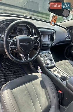Седан Chrysler 200 2014 в 