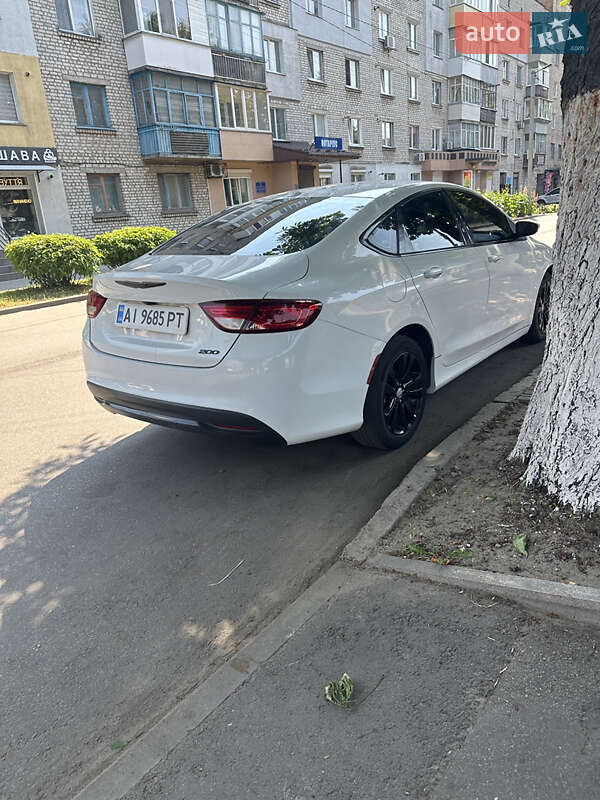 Седан Chrysler 200 2014 в Киеве
