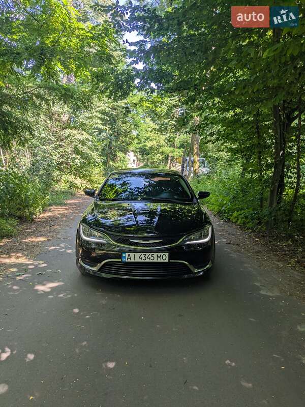 Седан Chrysler 200 2014 в 