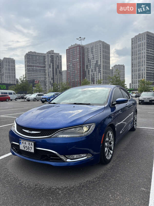 Седан Chrysler 200 2014 в Киеве