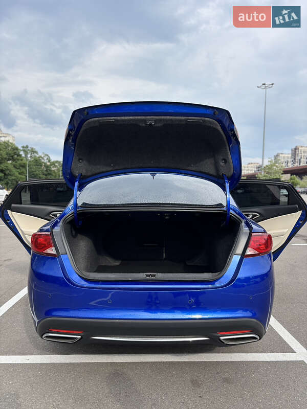 Седан Chrysler 200 2014 в Киеве