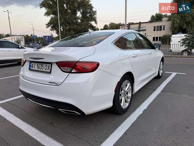 Седан Chrysler 200 2014 в Киеве