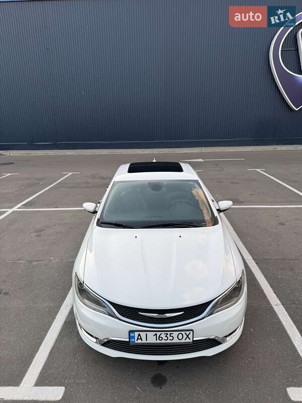 Седан Chrysler 200 2014 в Киеве