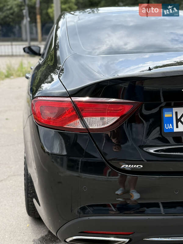 Седан Chrysler 200 2014 в Дніпрі