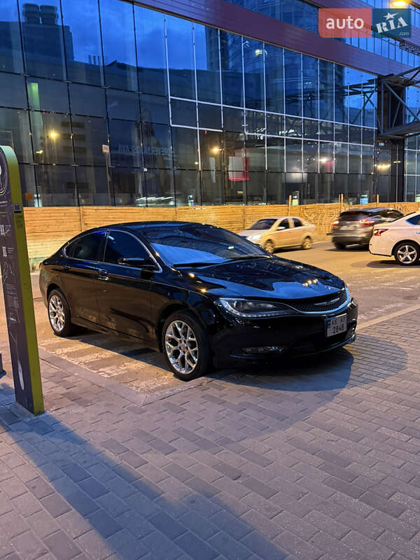 Седан Chrysler 200 2014 в Дніпрі