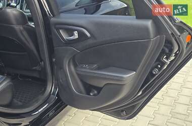 Седан Chrysler 200 2014 в 