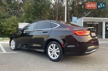 Седан Chrysler 200 2015 в 