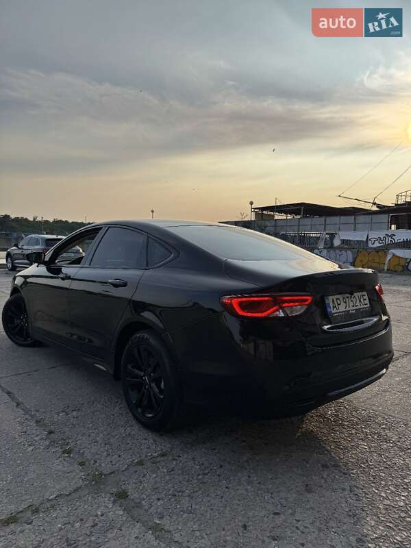 Седан Chrysler 200 2015 в Запорожье