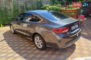 Седан Chrysler 200 2016 в Києві