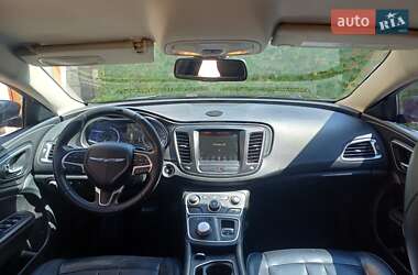 Седан Chrysler 200 2016 в 