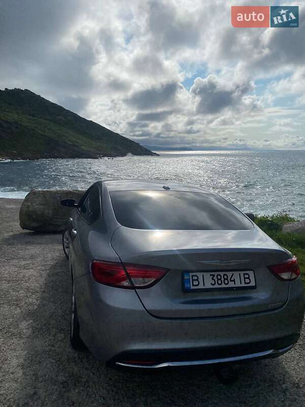 Седан Chrysler 200 2015 в Кременчуге