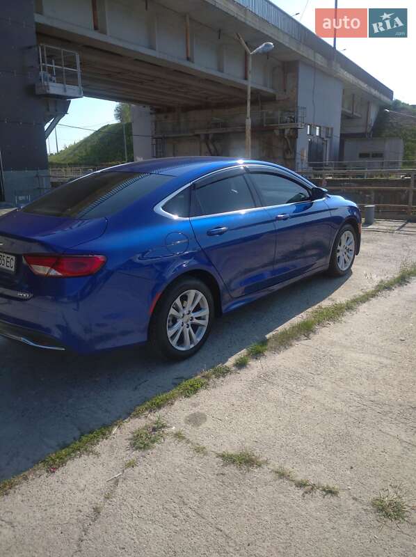 Седан Chrysler 200 2015 в Киеве фото 5 Седан Chrysler 200 2015 в Киеве