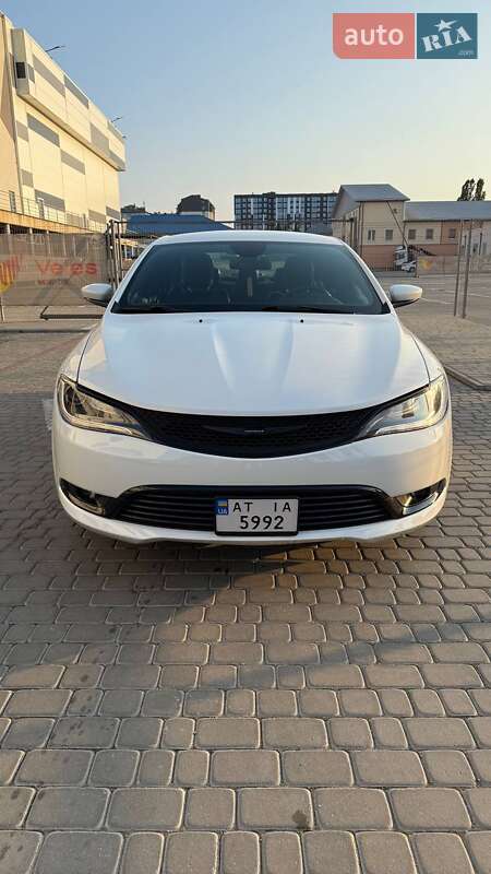 Chrysler 200 2015