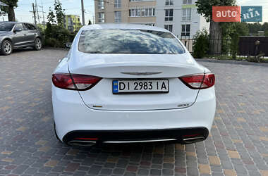 Седан Chrysler 200 2015 в 