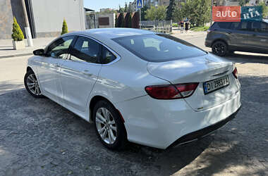 Седан Chrysler 200 2015 в 