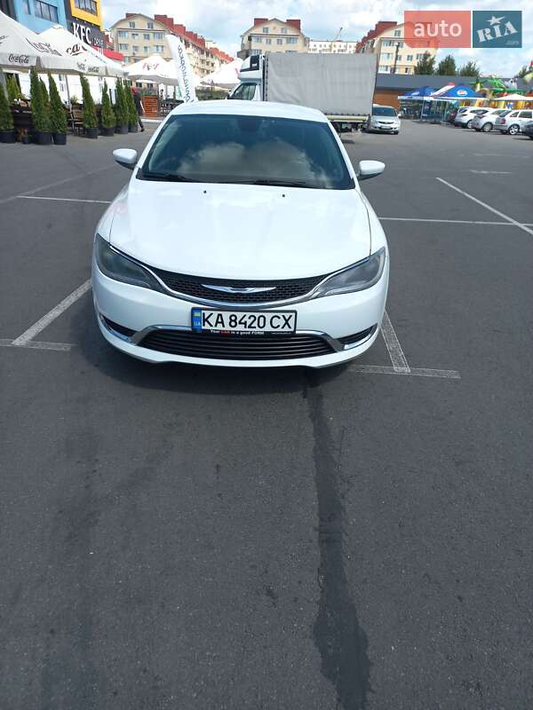 Седан Chrysler 200 2016 в 