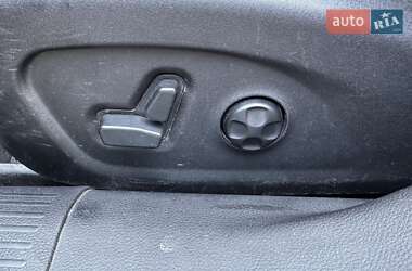 Седан Chrysler 200 2015 в 