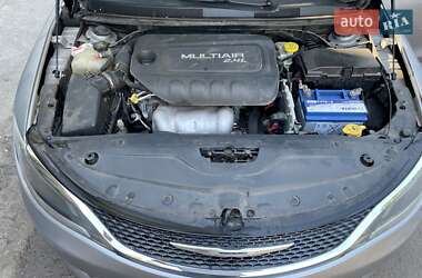Седан Chrysler 200 2014 в 
