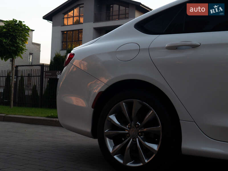 Седан Chrysler 200 2014 в Кременчуге