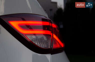 Седан Chrysler 200 2014 в Кременчуге