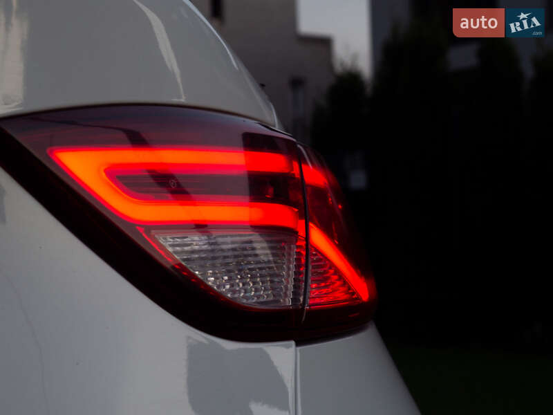 Седан Chrysler 200 2014 в Кременчуге