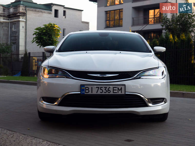 Седан Chrysler 200 2014 в Кременчуге