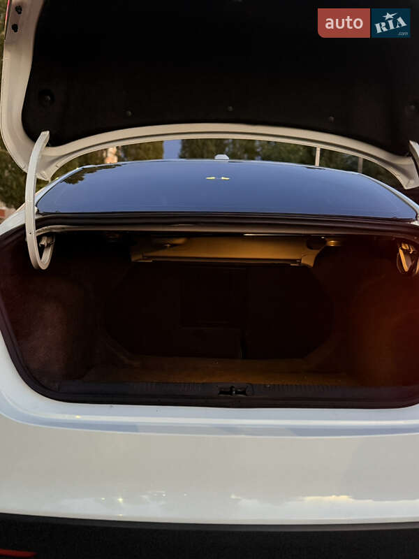 Седан Chrysler 200 2014 в Кременчуге