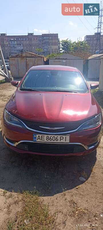 Седан Chrysler 200 2015 в 