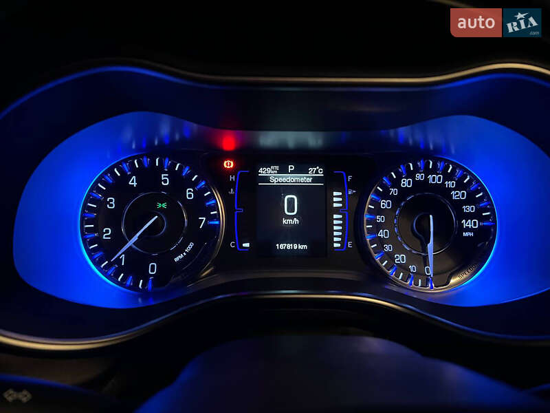 Седан Chrysler 200 2014 в Києві фото 11 Седан Chrysler 200 2014 в Києві