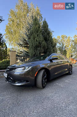 Седан Chrysler 200 2014 в 