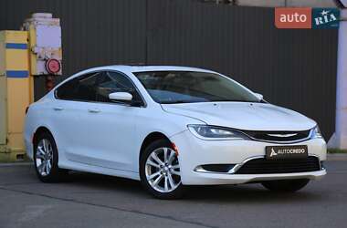 Седан Chrysler 200 2015 в Киеве