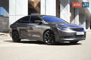 Седан Chrysler 200 2015 в Киеве