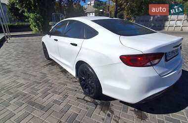 Седан Chrysler 200 2015 в 