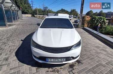 Седан Chrysler 200 2015 в 