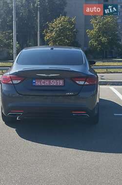 Седан Chrysler 200 2016 в 