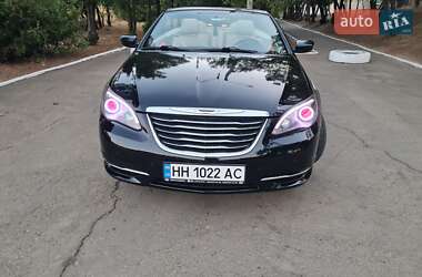 Кабриолет Chrysler 200 2012 в 
