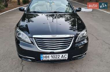 Кабриолет Chrysler 200 2012 в 