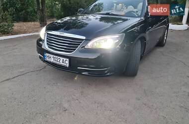 Кабриолет Chrysler 200 2012 в 