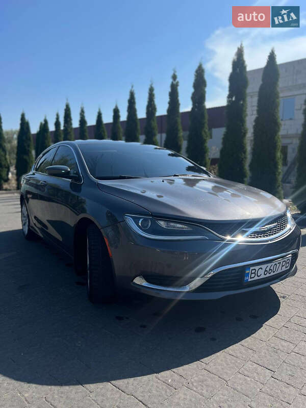 Chrysler 200 2015