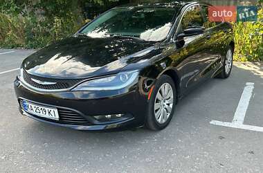 Седан Chrysler 200 2016 в Киеве
