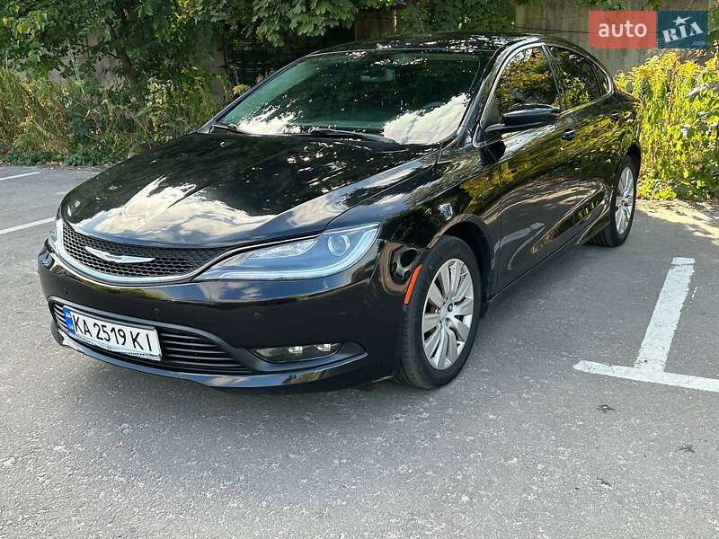 Chrysler 200 2016
